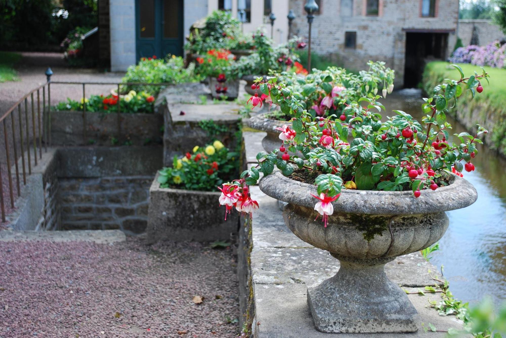 Auberge De La Sélune Ducey-Les Cheris Exterior foto